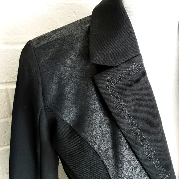 Harry Potter Hot Topic Deadly Hallows Black Button Up Jacket Size XS~No Hood - Picture 6 of 13